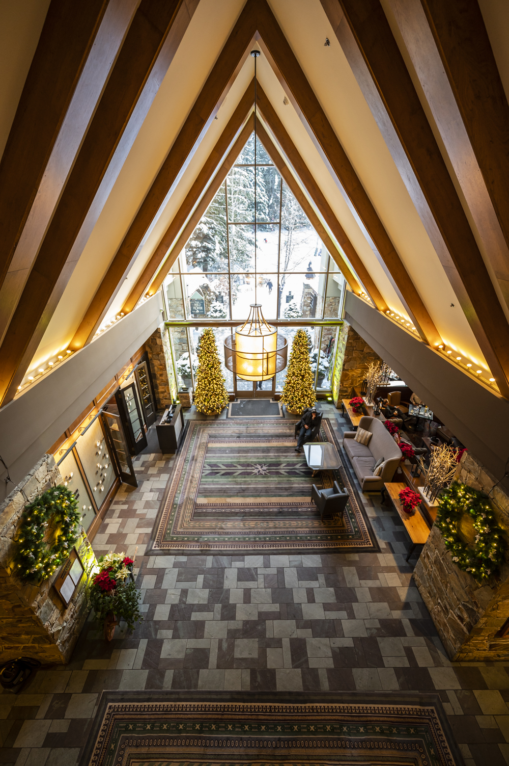 fairmont chateau whistler lobby decor chirtmas