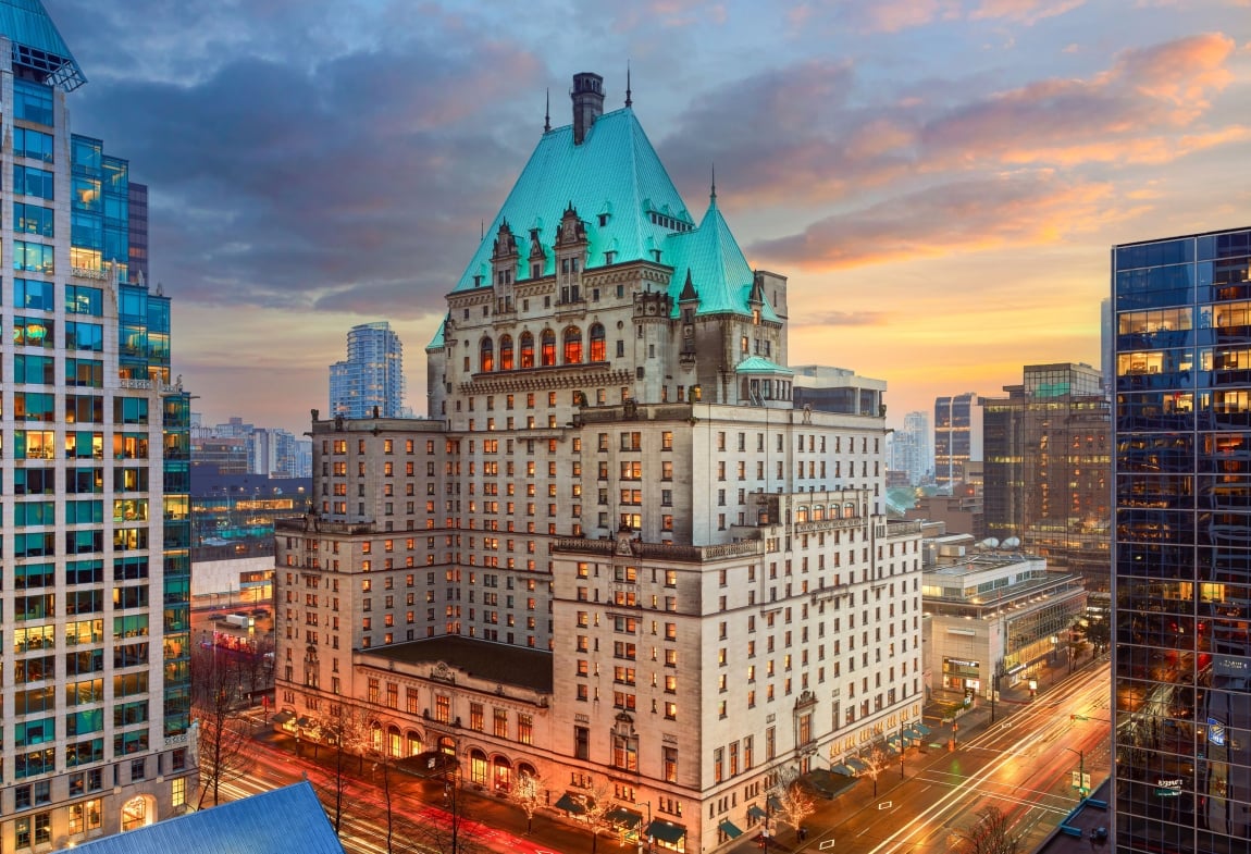 fairmont hotel vancouver exterior